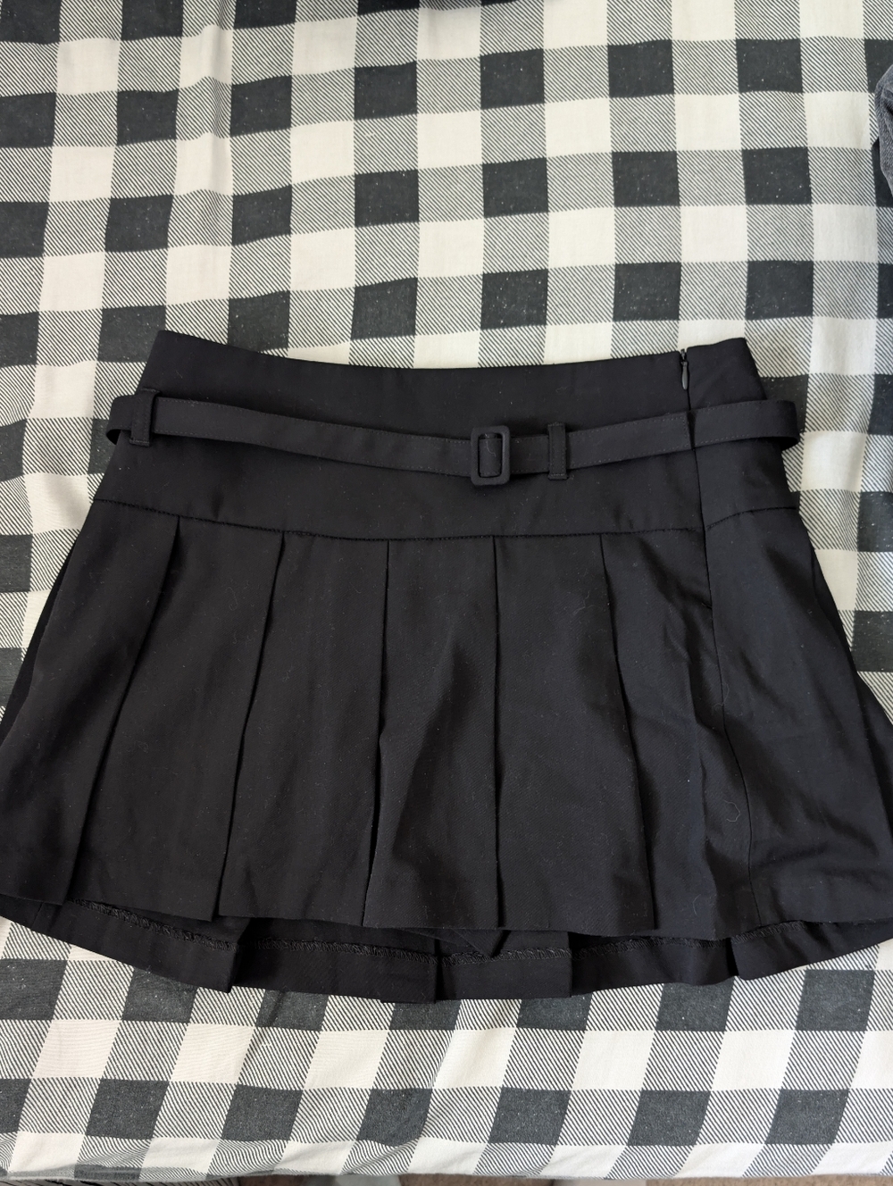 New Dynamite Black Pleated Mini Skort with Slim Belt